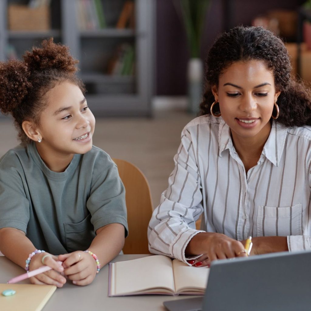 Advantages of Face-to-Face Tutoring with Apex Academic Centre